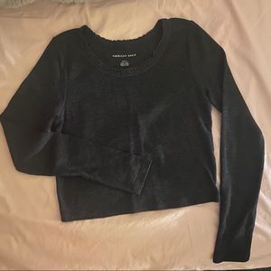 American Eagle grey long sleeve crop top
